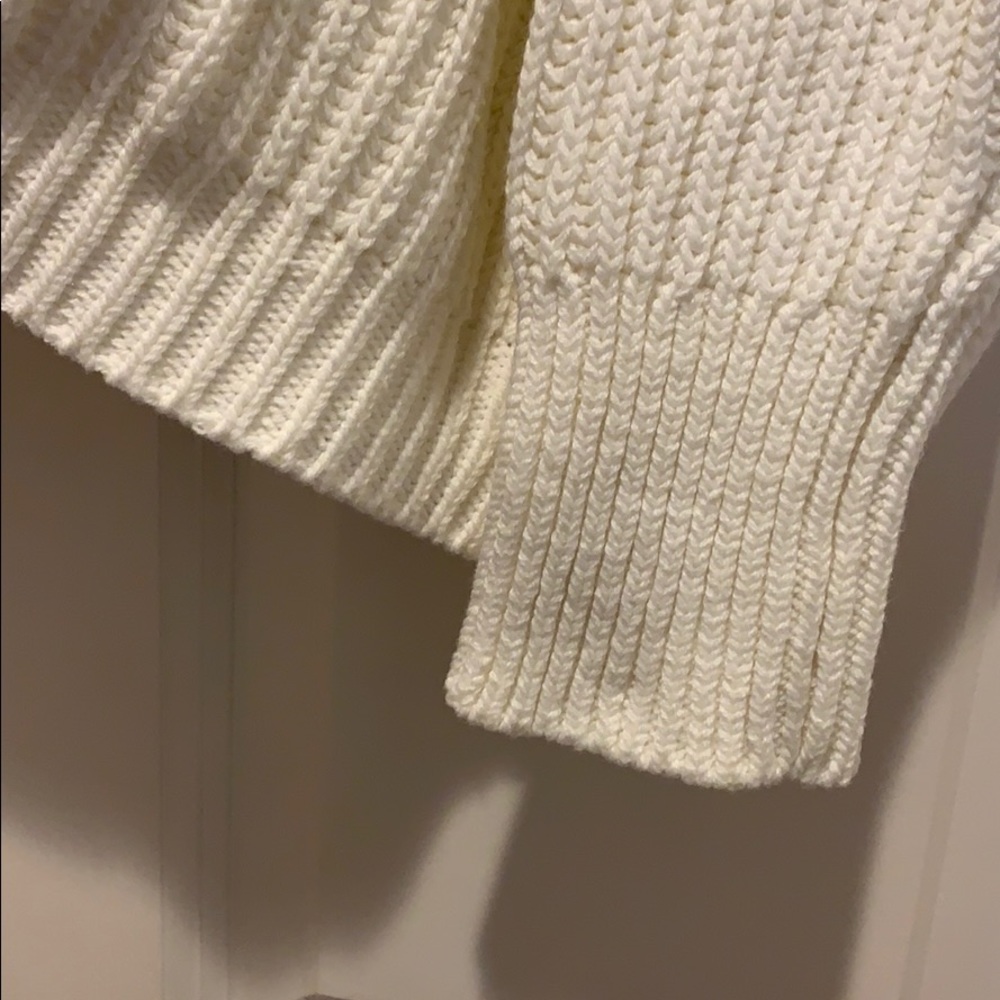 Express Sweater - Picture 4 of 5
